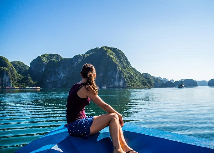 Tour du thuyền 5* Peony 2N1Đ ngủ đêm trên Vịnh Hạ Long