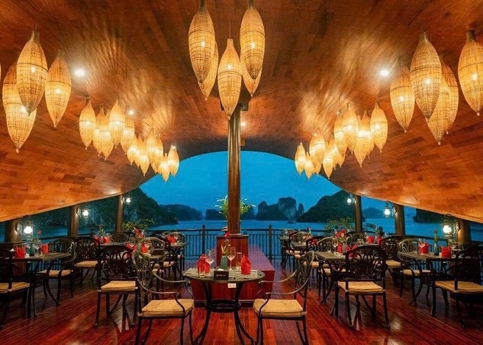 Tour du thuyền 5* Sena Cruises 2N1Đ ngủ đêm trên Vịnh Hạ Long