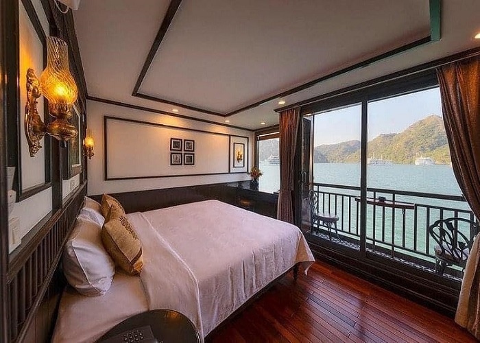Tour du thuyền 5* Sena Cruises 2N1Đ ngủ đêm trên Vịnh Hạ Long
