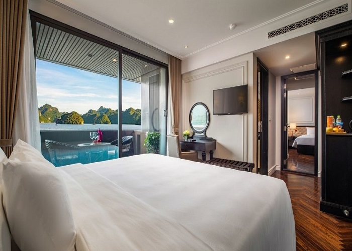 Tour du thuyền 5* Stellar Of The Seas 2N1Đ ngủ đêm trên Vịnh Hạ Long