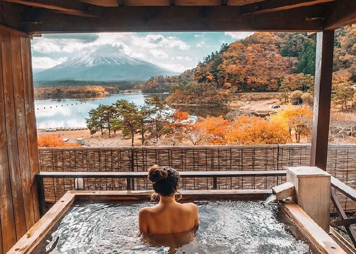 Tắm onsen