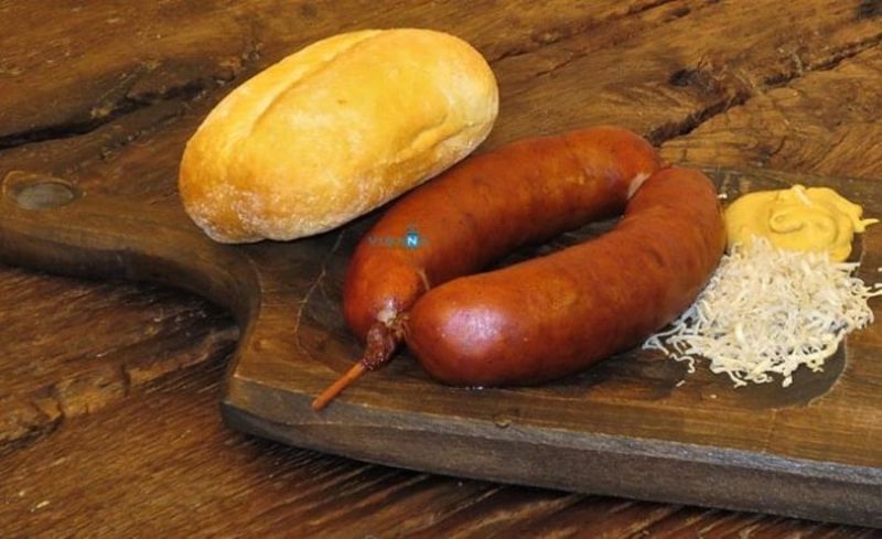 Món xúc xích Carniolan truyền thống 