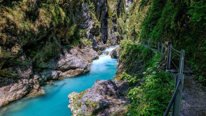 Làng Tolmin nổi tiếng về cảnh đẹp và lịch sử ở Slovenia