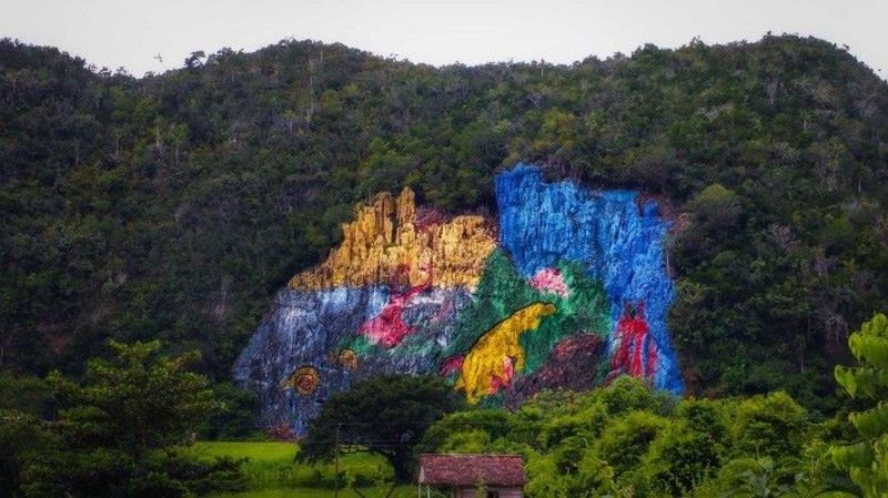 Cảnh đẹp đầy sắc màu khi check in thung lũng Vinales