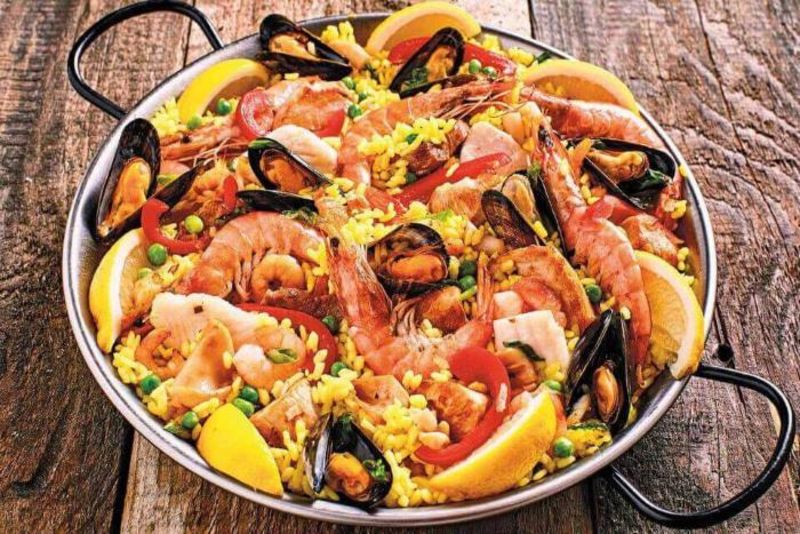 Món cơm nhão Paella Habana đặc trưng của nền ẩm thực Cuba