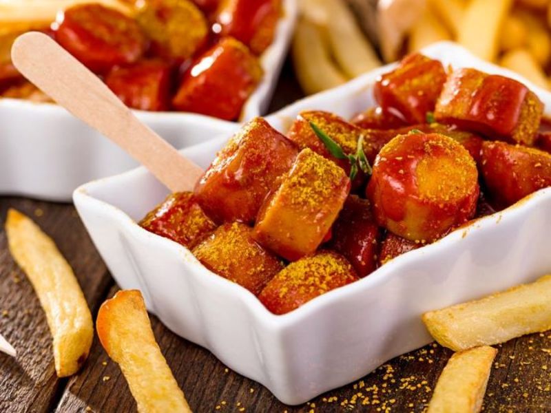 Trải nghiệm hương vị món Currywursrt để chuyến đi Đức càng thêm trọn vẹn