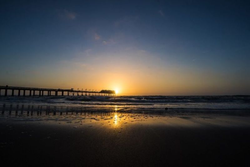 Ngắm hoàng hôn ở thị trấn cổ Swakopmund