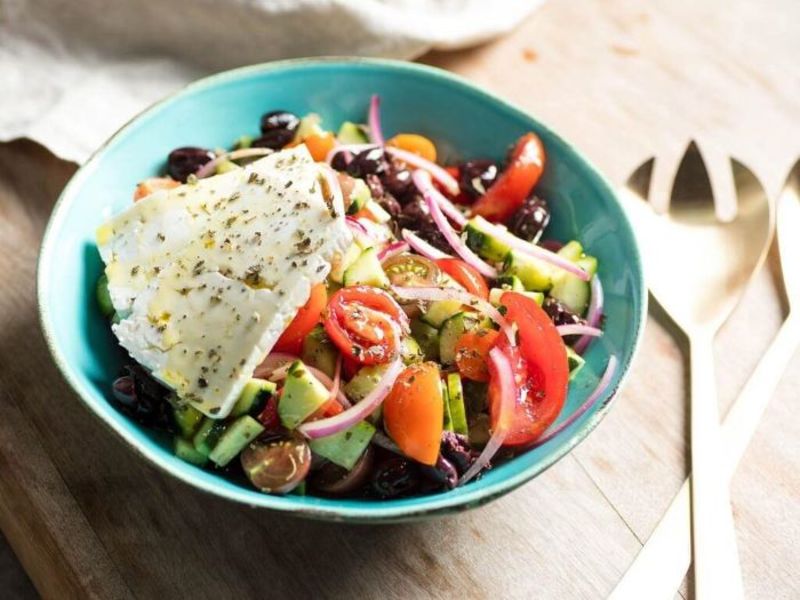 Món Horiatiki Salata truyền thống tại Hy Lạp 