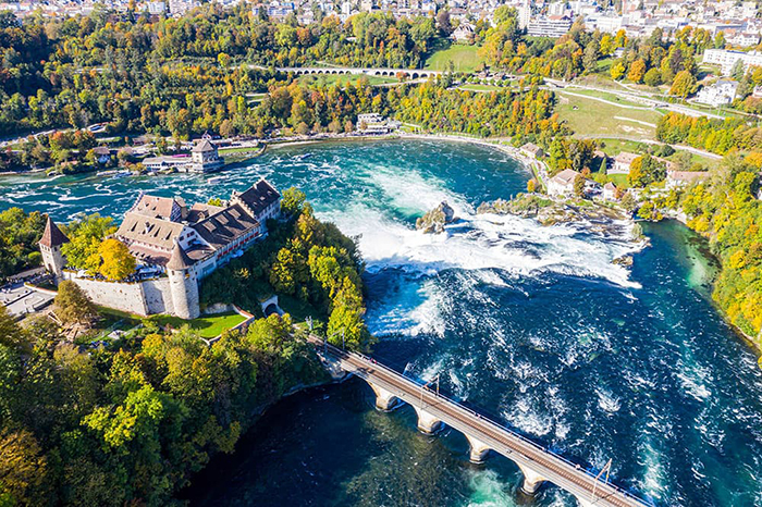 Thác Rhine