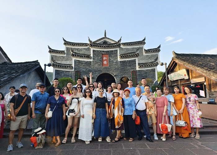 Du lịch Trung Quốc: HCM - Trương Gia Giới - Phượng Hoàng Cổ Trấn 5N4Đ Bay Vietjet & KS 4*