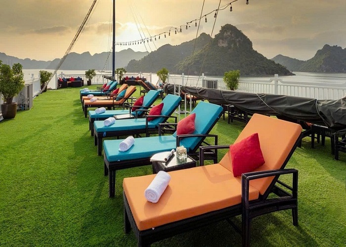 Tour du thuyền 5* Verdure Lotus Luxury 2N1Đ ngủ đêm trên Vịnh Hạ Long