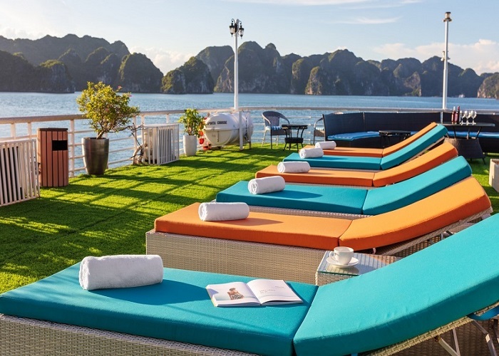 Tour du thuyền 5* Verdure Lotus Luxury 2N1Đ ngủ đêm trên Vịnh Hạ Long