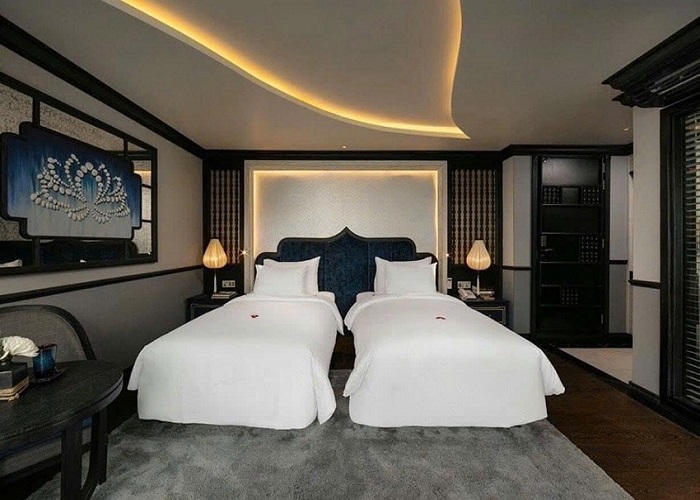 Tour du thuyền 5* Verdure Lotus Luxury 2N1Đ ngủ đêm trên Vịnh Hạ Long