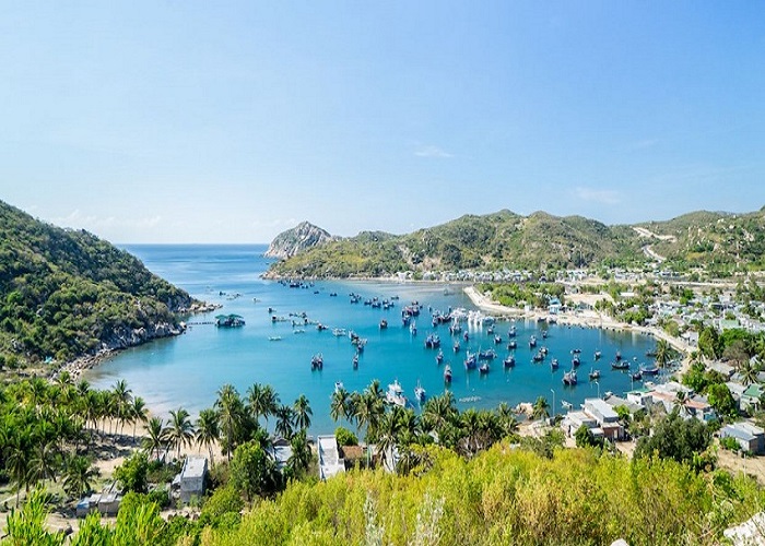 Tour Du Lịch Vịnh Vĩnh Hy: HCM - Khám Phá Vùng Vịnh Ninh Chữ - Vĩnh Hy 2 Ngày