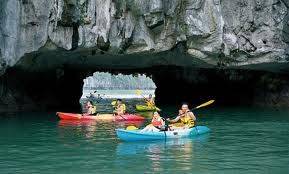 Chèo thuyền kayak ở Hạ Long