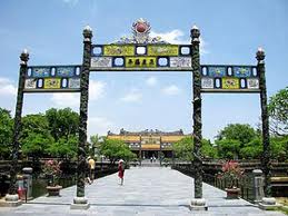 lăng tẩm Huế