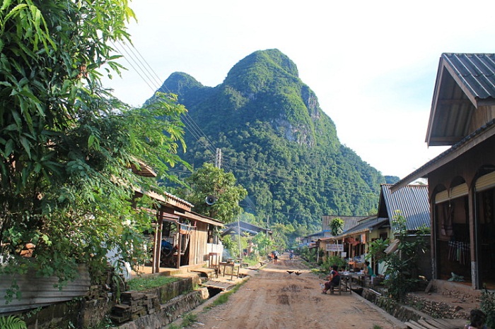 Phong cảnh làng Muang Ngoi Neua