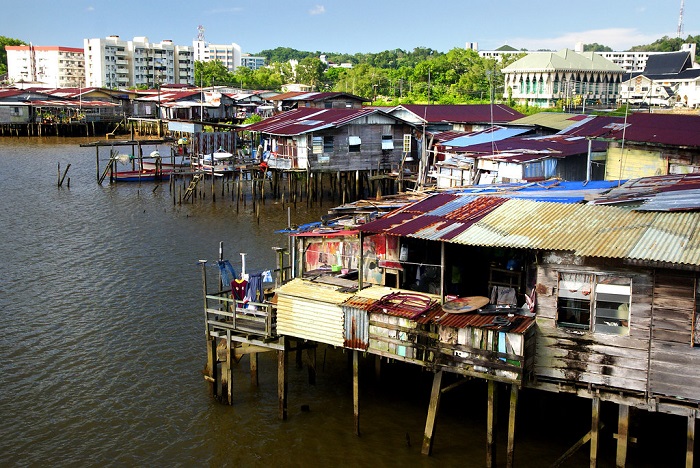Làng nổi Water Viilage