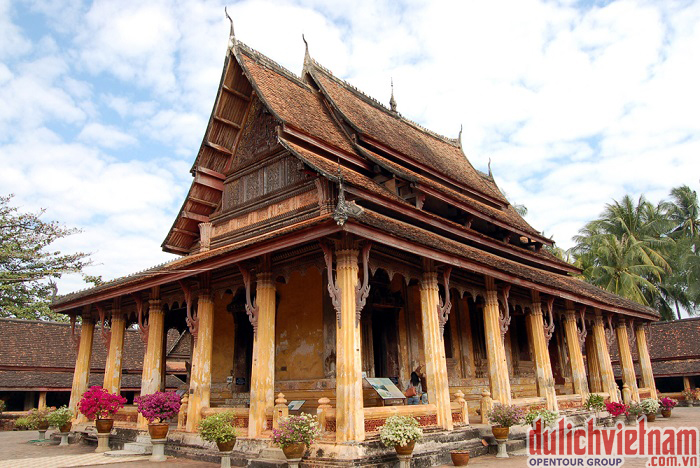 Du lịch Lào