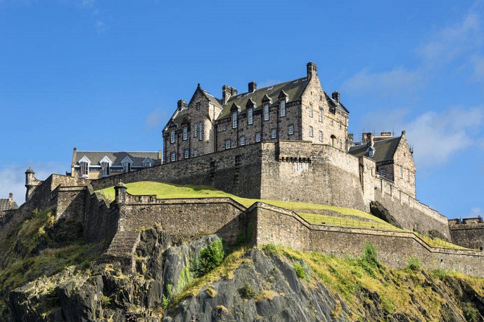 lâu-đài-Edinburgh