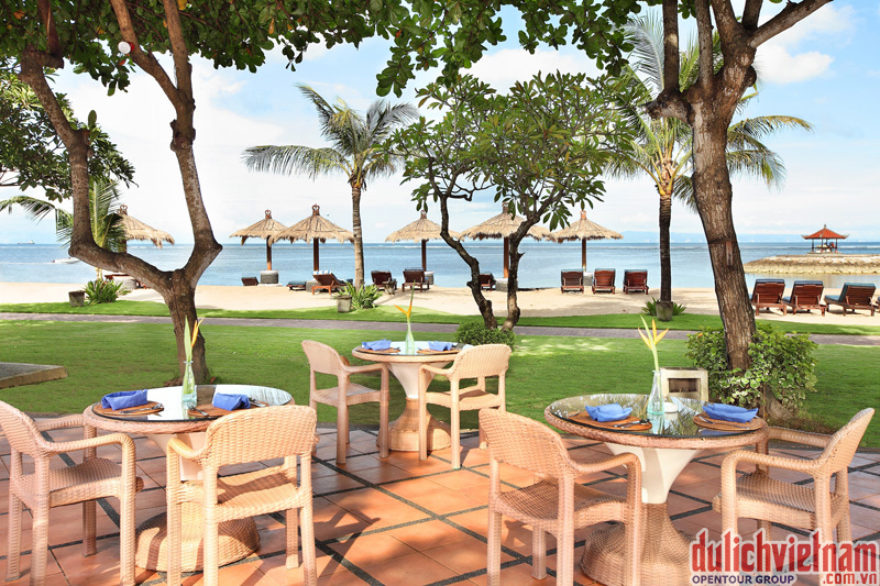 Nhà hàng của Bali Tropic Resort & Spa