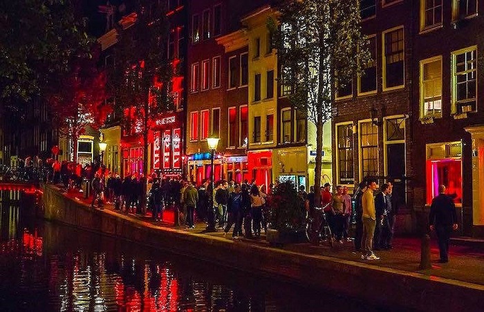  Phố Đèn Đỏ - Red Light District