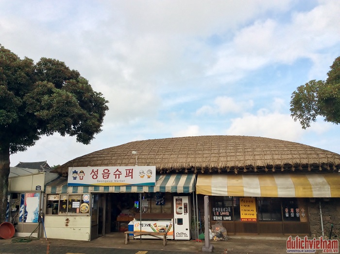 Làng cổ Seongeup