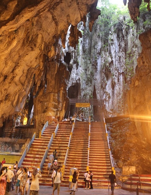 Bên trong động Batu Bên trong động Batu