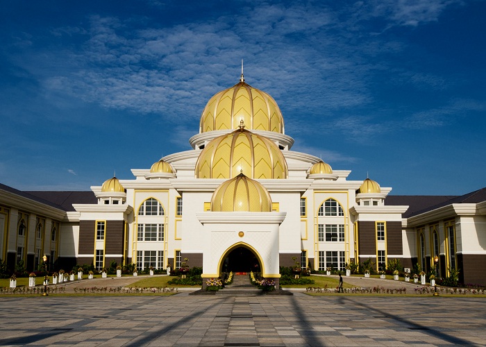 Cung điện Hoàng Gia