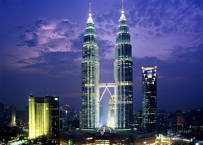 Tháp Đôi Twin Tower