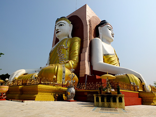 Bức tượng Phật trong chùa Kyail Paya