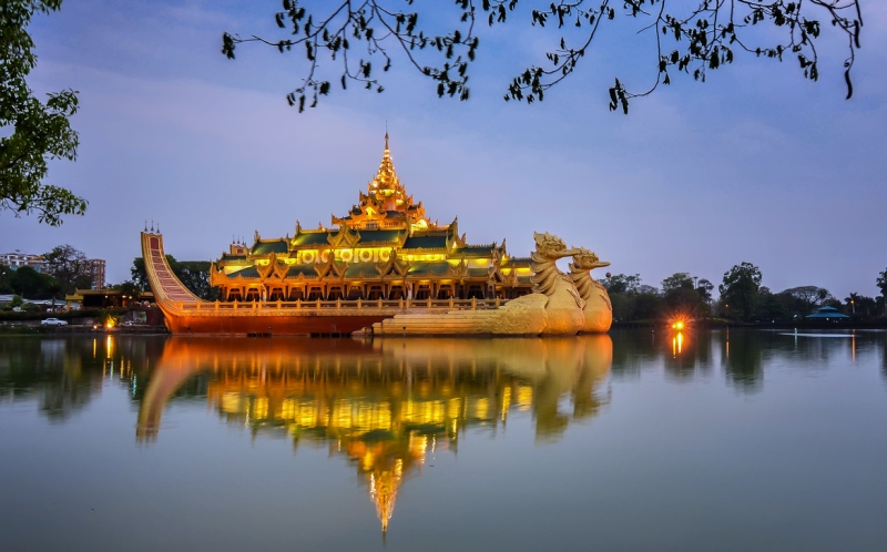 Chùa nổi Yele Paya