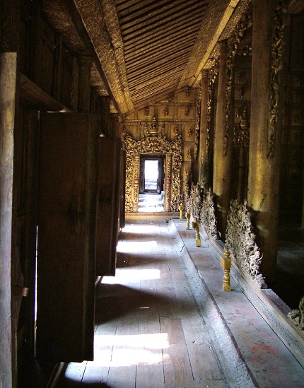 Tu viện Shwenandaw Tu viện Shwenandaw