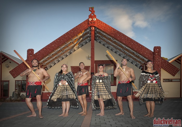 Làng Whakarewarewa Làng Whakarewarewa