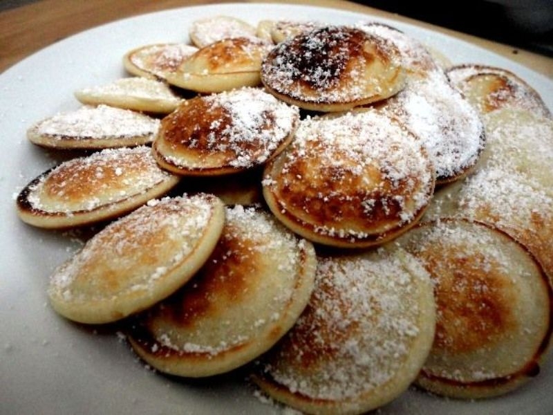 Món bánh nổi tiếng của Hà Lan - poffertjes
