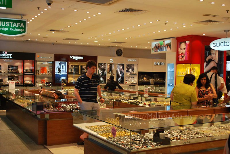 Mustafa Center2