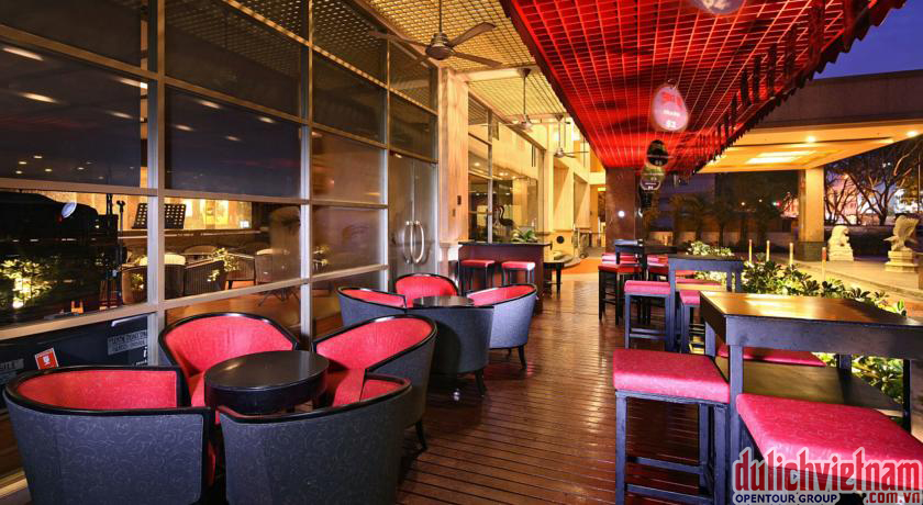 Quán cafe sang trọng của khách sạn Quán cafe sang trọng của khách sạn