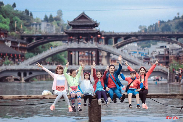Muôn vàn kiểu check in 'triệu like' 