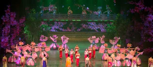 Chương trình biểu diễn Song Dysnaty nổi tiếng
