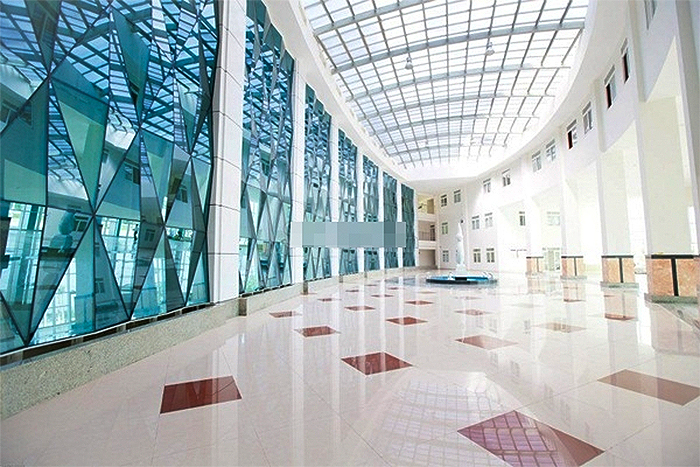 Bên trong hành lang bệnh viện