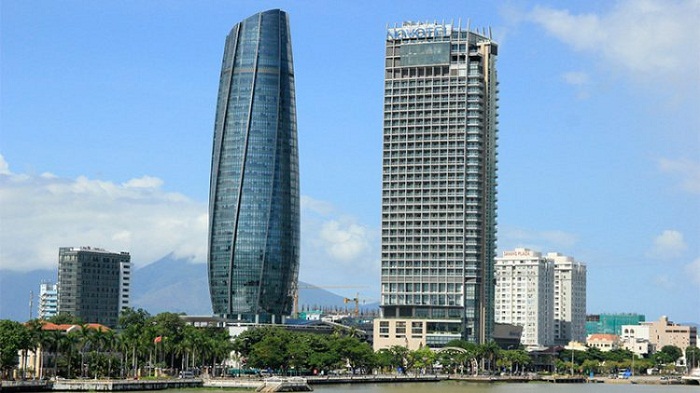 Cặp đôi "trái bắp" - Novotel