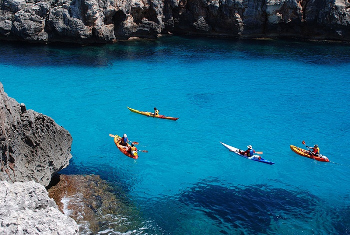 Chèo thuyền Kayak đầy thú vị Chèo thuyền Kayak đầy thú vị