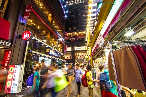 Khu mua sắm Myeongdong