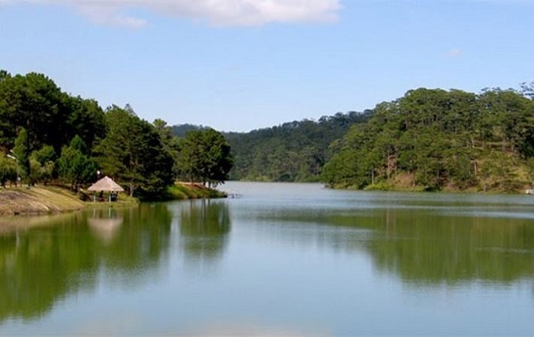 hồ-suối-vàng
