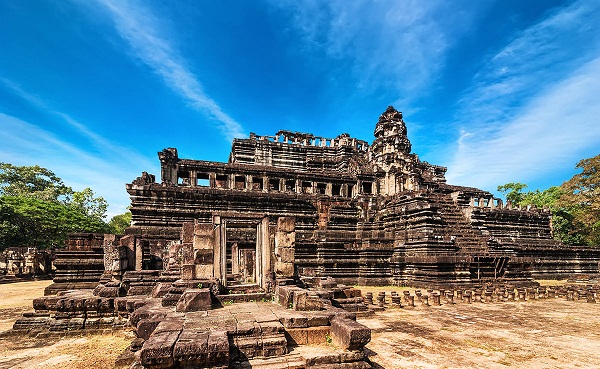 Toàn cảnh ngôi đền cổ kính baphuon