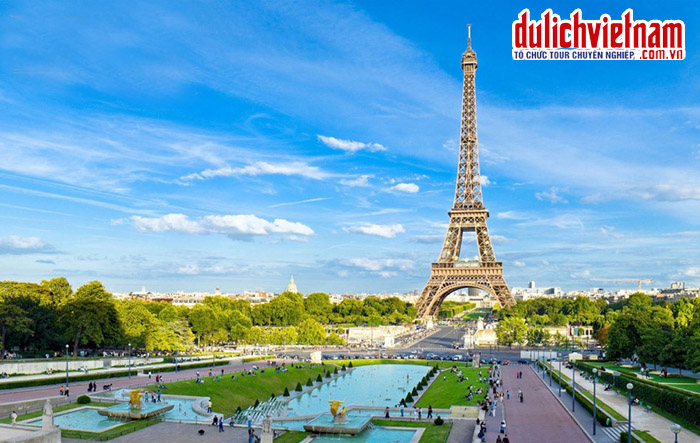 Tháp Eiffel 