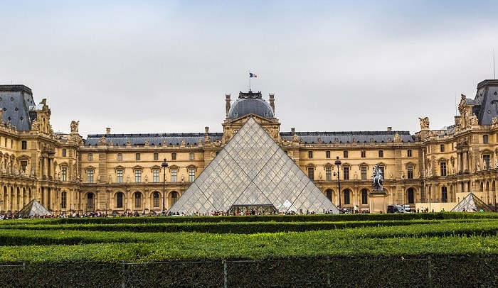 Bảo tàng Louvre bảo-tàng-Louvre