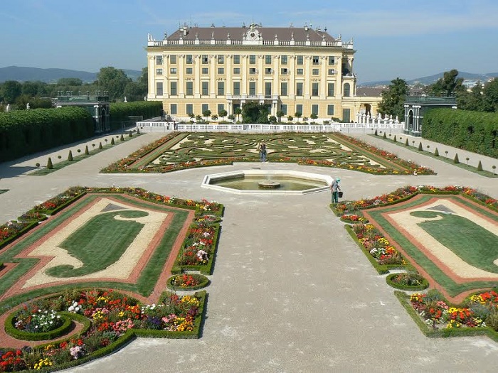 cung-điện-schoenbrunn