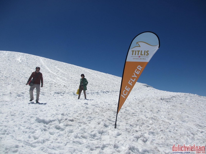 Núi Titlis