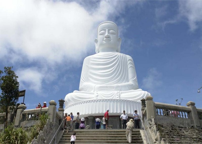 Chốn tịnh tâm nơi chùa Linh Ứng Bà Nà